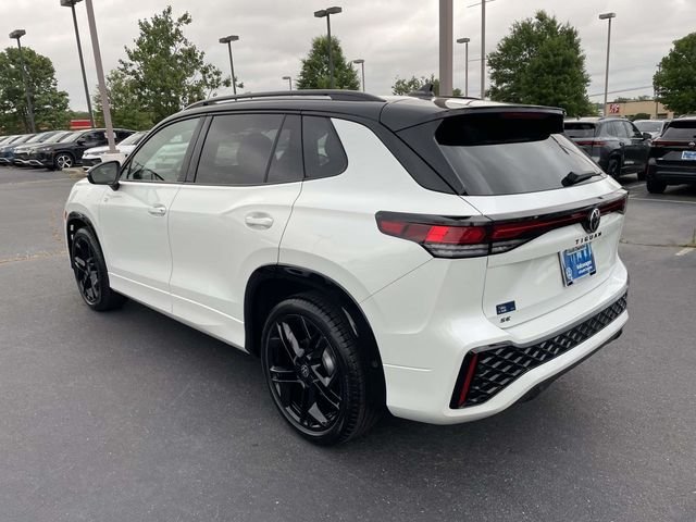New 2026 White Volkswagen 2.0T SE R-Line Black image 4