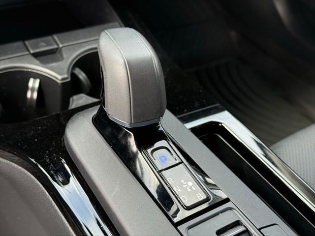 Certified Used 2024 GUARDIAN GRAY Toyota  image 28