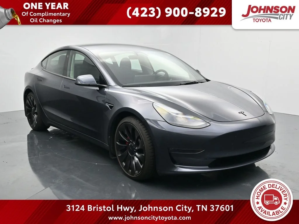 2023 Tesla Model 3 Performance's photo
