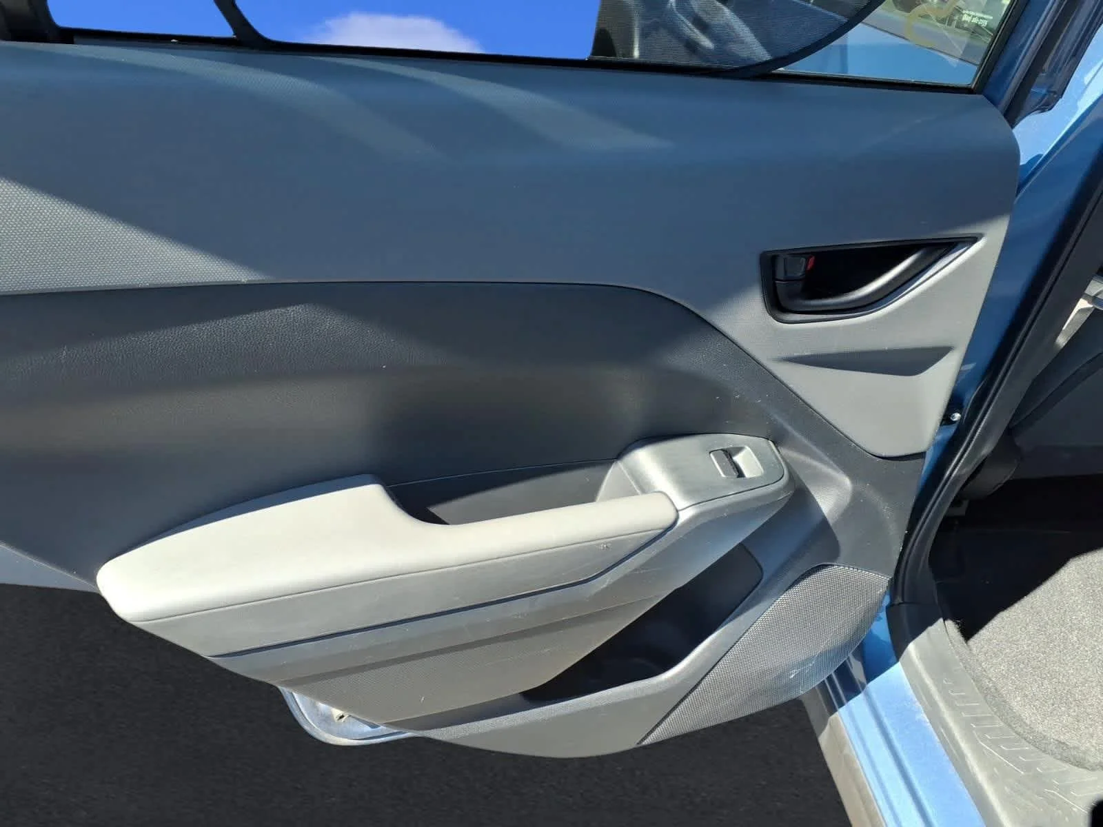 Used 2024 Horizon Blue Pearl Subaru  image 10