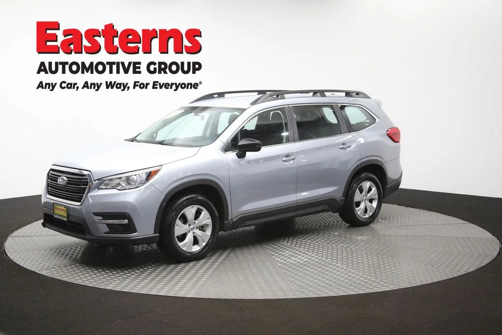Used 2022 Silver Subaru Base image 55