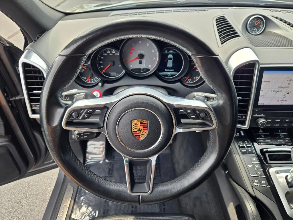 Used 2017  Porsche S image 39