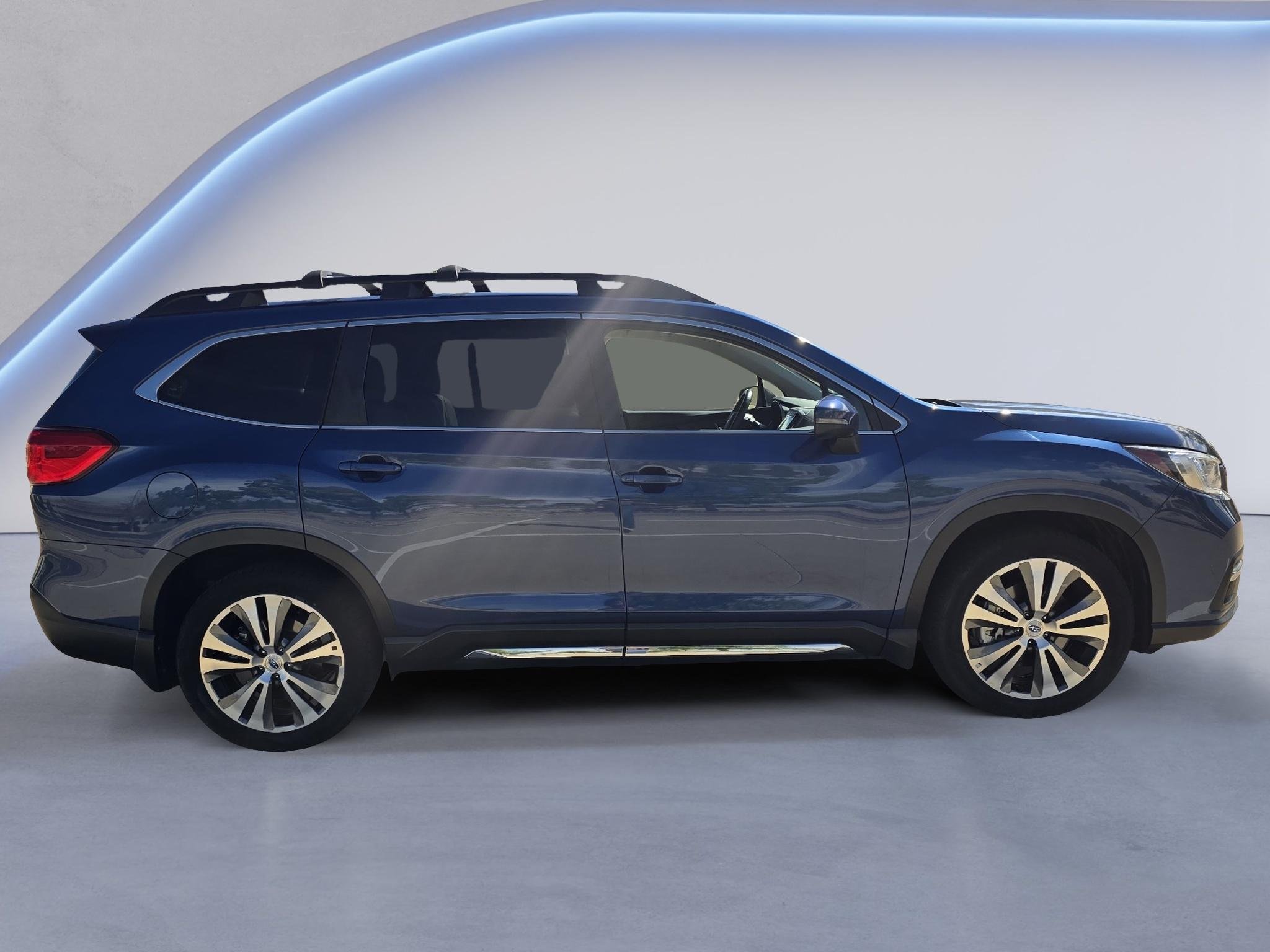 Used 2020 Abyss Blue Pearl Subaru Limited image 6