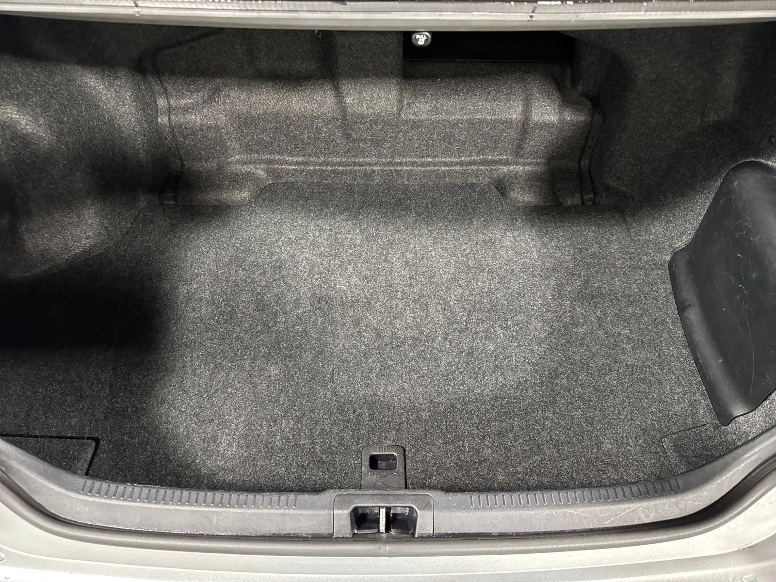 Used 2016 Celestial Silver Metallic Toyota XLE image 29