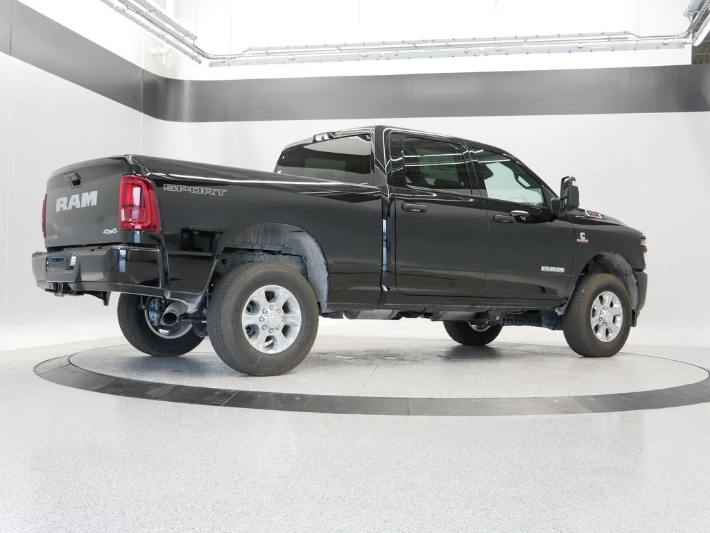 New 2026 Diamond Black Crystal Pearl-Coat Exterior Paint Ram Big Horn image 43