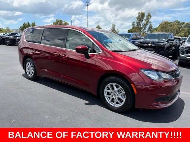 2023 Chrysler Voyager LX