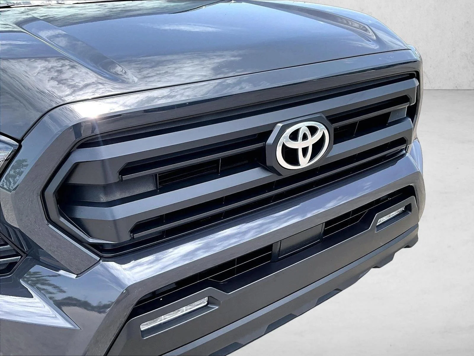 Used 2025 Black Toyota SR5 image 27