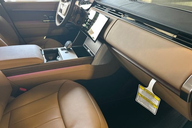 New 2026 Batumi Gold Land Rover SE image 14