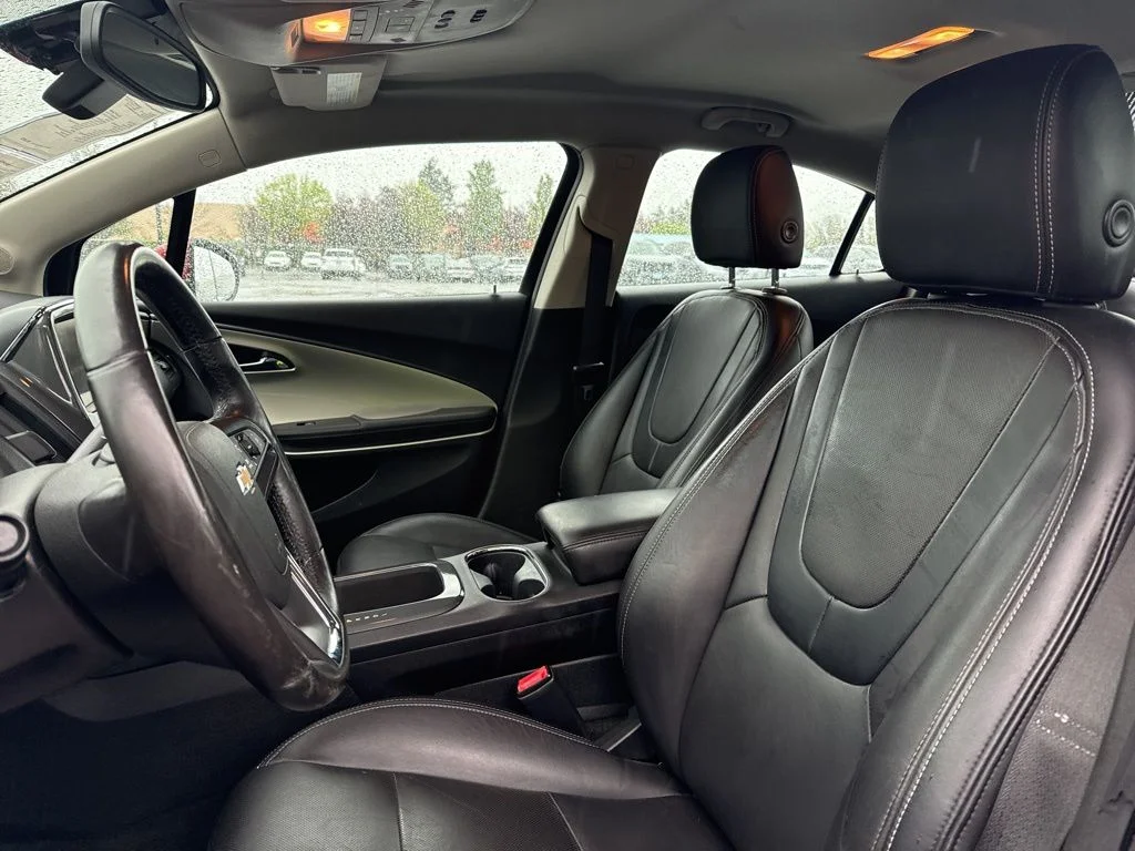 Used 2012 Crystal Red Tint Chevrolet Base image 9