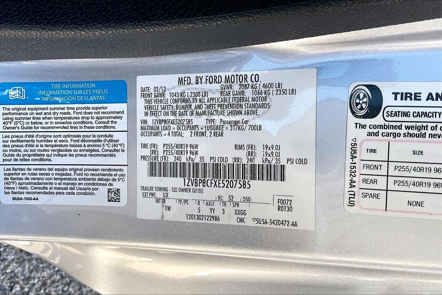 Used 2014 Ingot Silver Metallic Ford GT image 31