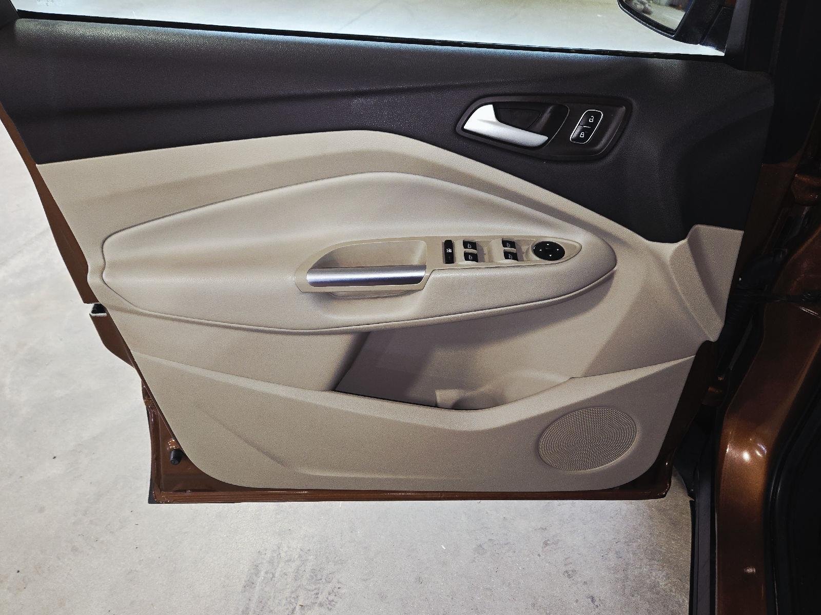 Used 2017 Canyon Ridge Ford SE image 9