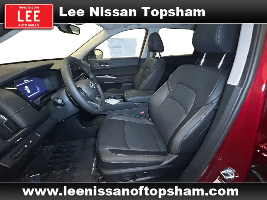 New 2026 Scarlet Ember Tintcoat Nissan SL image 9