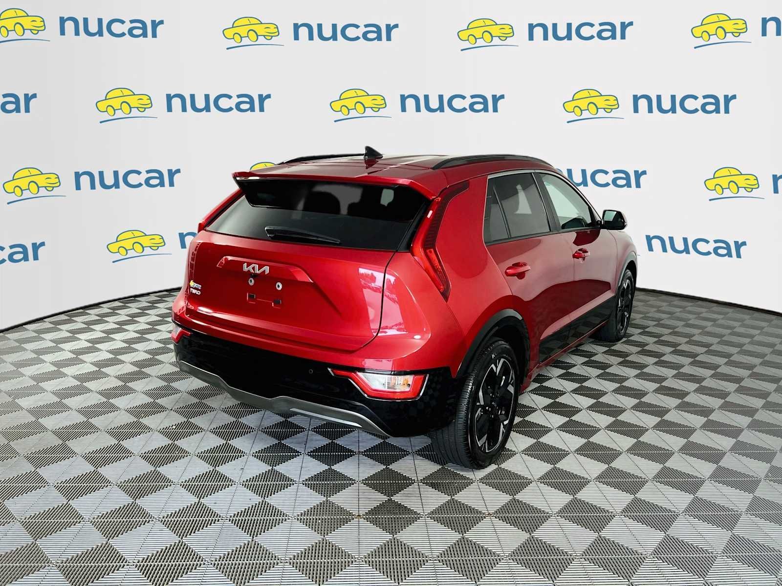 Used 2023 Runway Red Kia Wind image 7