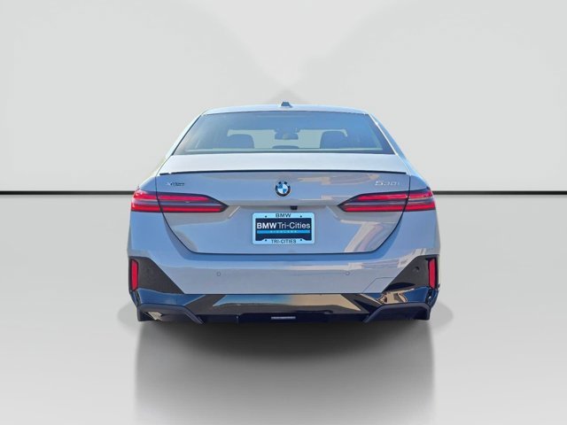 New 2027 Brooklyn Grey Metallic BMW 530i xDrive image 5