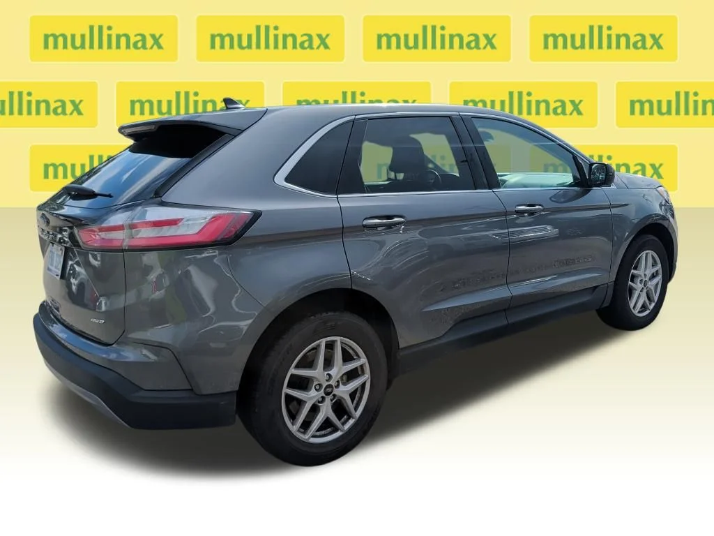 Certified Used 2024 Gray Ford SEL image 6