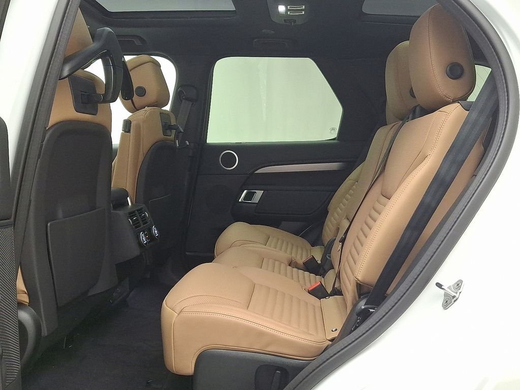 New 2026 Fuji White Land Rover Gemini Edition image 6