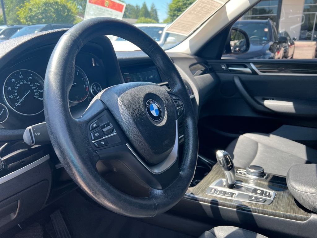 Used 2017 Silver BMW xDrive28i image 9
