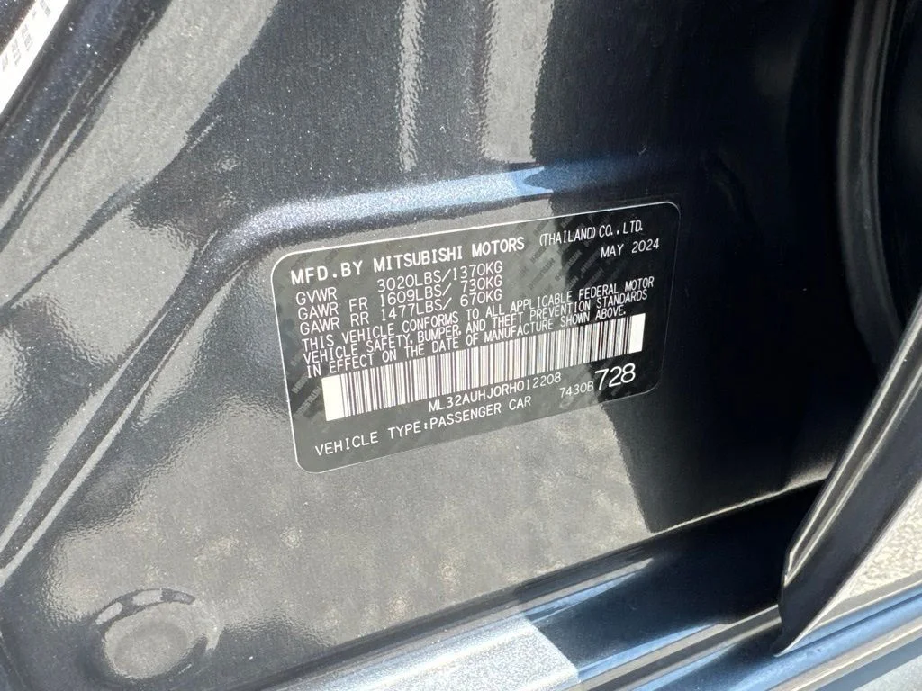 Used 2024 Gray Mitsubishi ES image 27