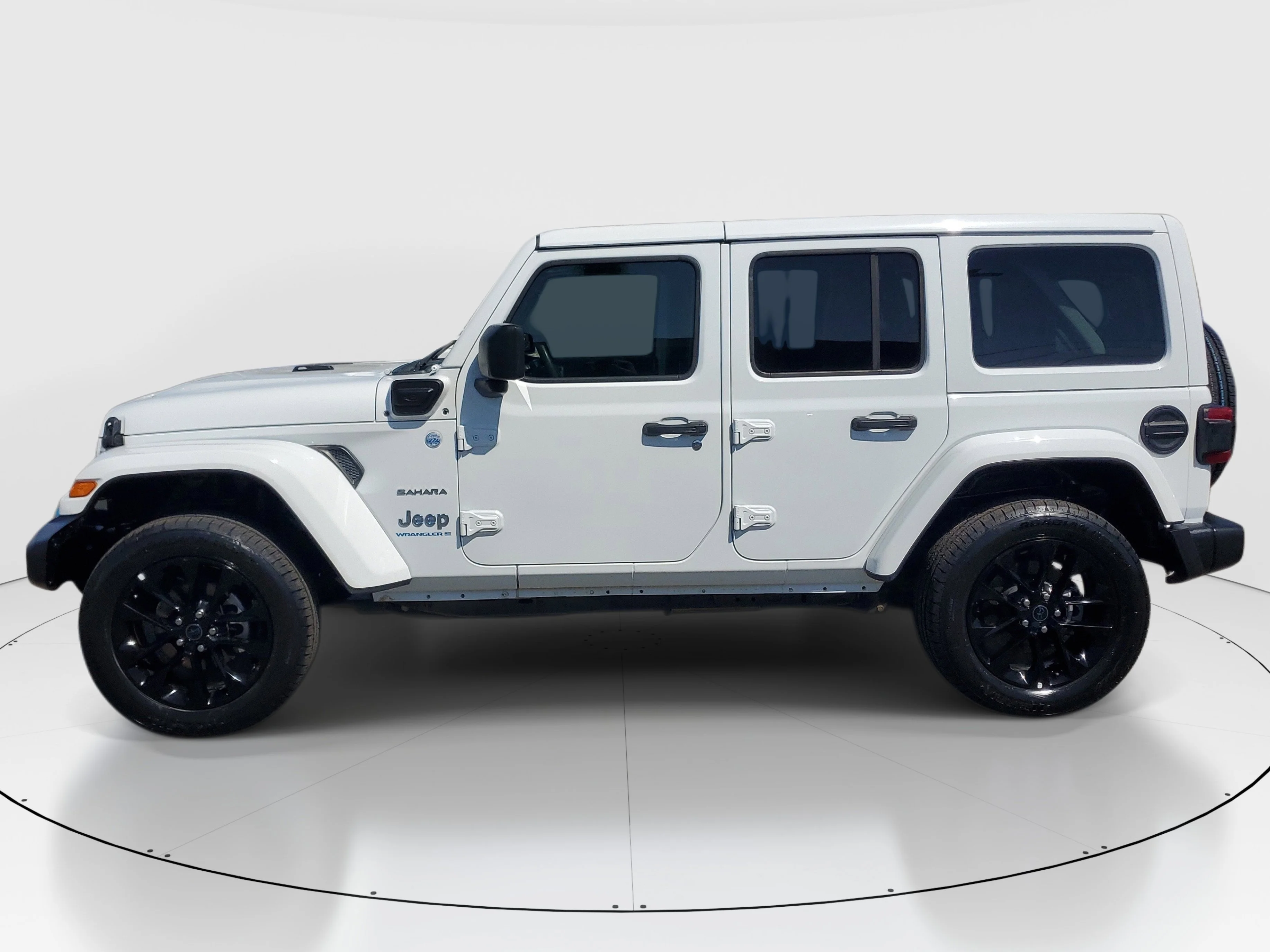 Used 2024 White Jeep Sahara 4xe image 2