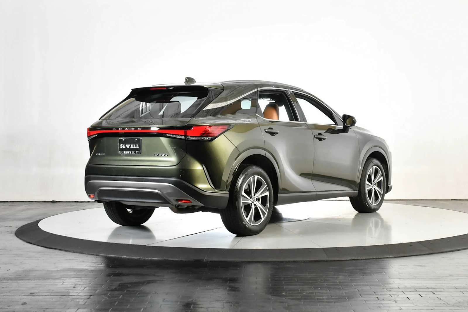 Certified Used 2025 NORI GREEN PEARL Lexus Premium image 7