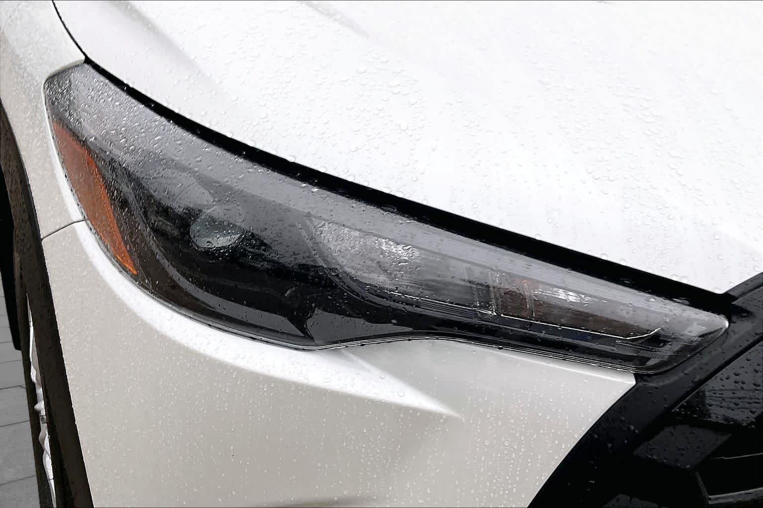 Used 2026 Wind Chill Pearl Toyota LE image 27