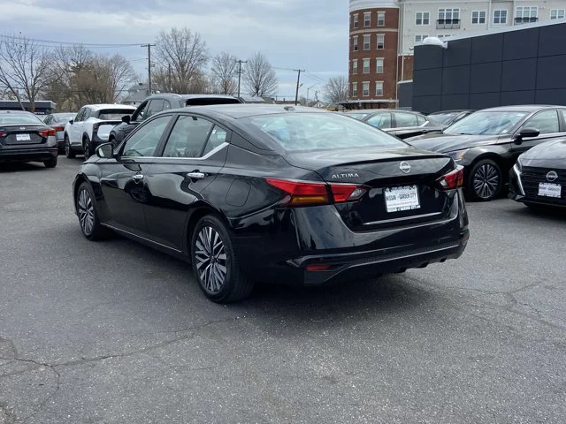 2025 Nissan Altima SV - Photo 6