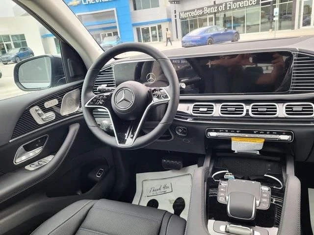 Used 2026 Gray Mercedes-Benz GLE 450 image 18