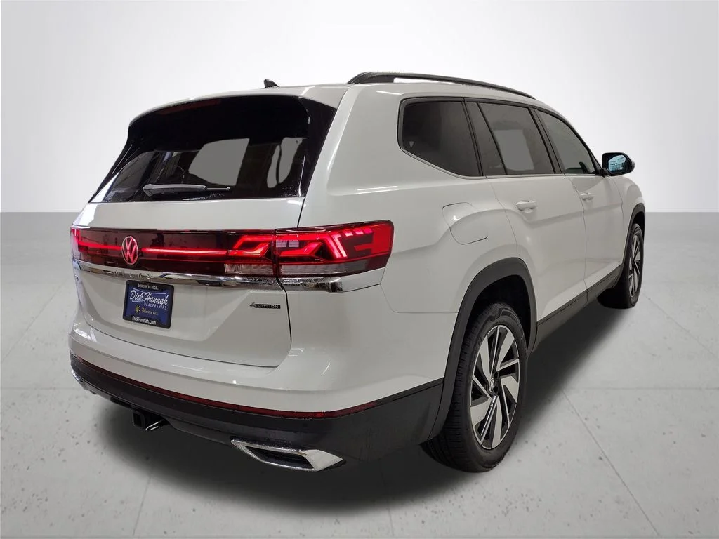 New 2026 White Volkswagen SE w/Technology image 12