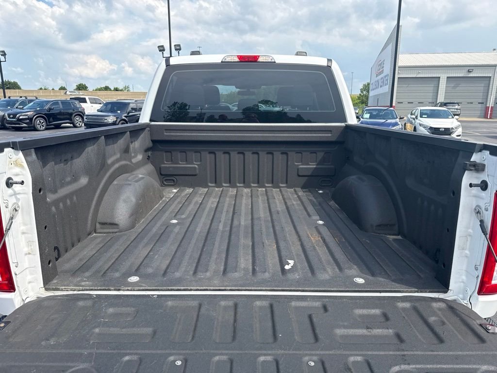 Used 2022 White Ford XL image 13