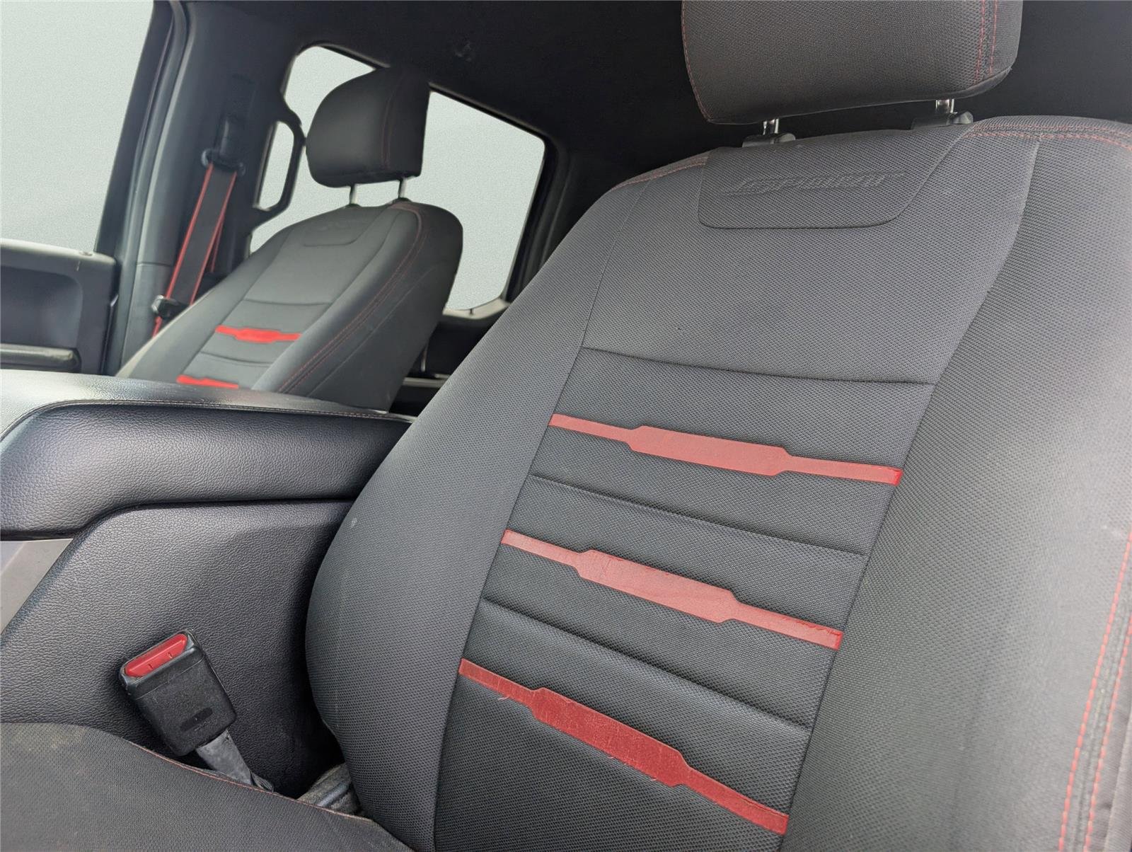Used 2016 Magnetic Metallic Ford XLT image 16