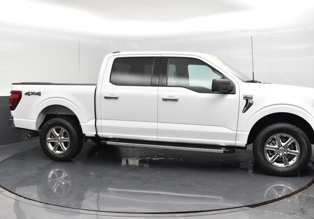 Used 2025 White Ford XLT image 9