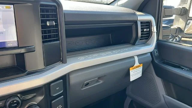 New 2026 Oxford White Ford F-350® XL image 36