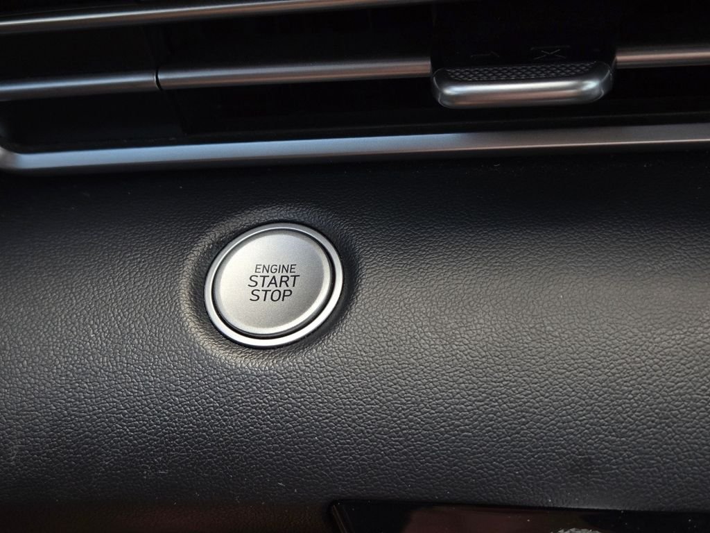 Used 2022 Blue Hyundai SEL image 25