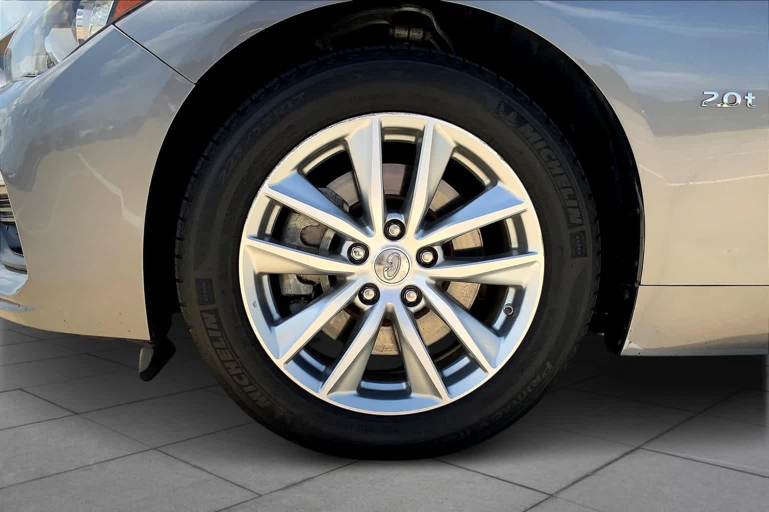 Used 2018 Graphite Shadow INFINITI 2.0t PURE image 11
