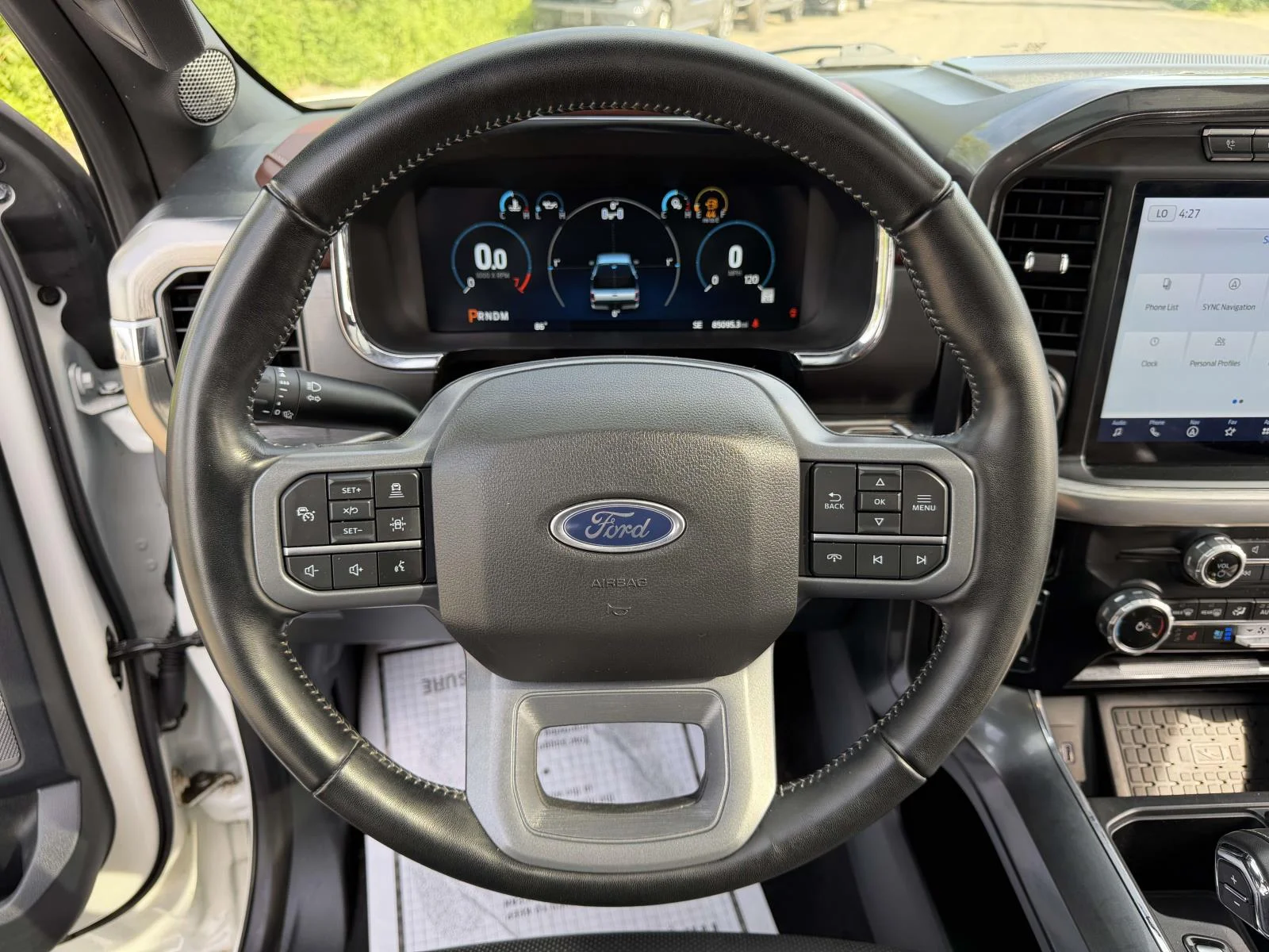 Used 2023 White Ford Lariat image 20