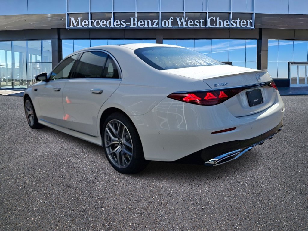 New 2027 MANUFAKTUR Moonlight White Metallic Mercedes-Benz S 580 image 4