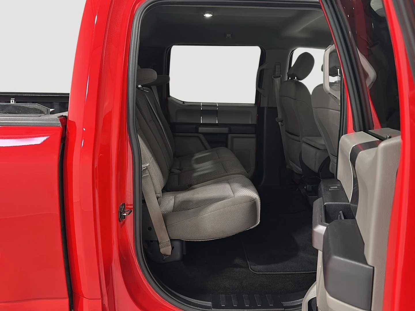 Used 2018 Race Red Ford XL image 20