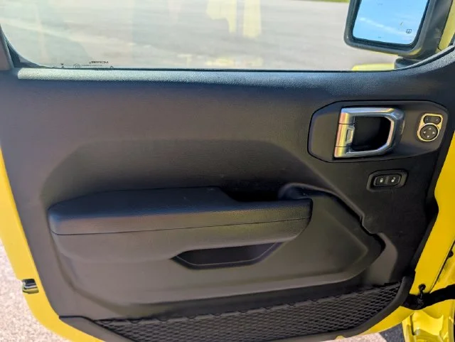 Used 2024 Yellow Jeep Sport S 4xe image 10
