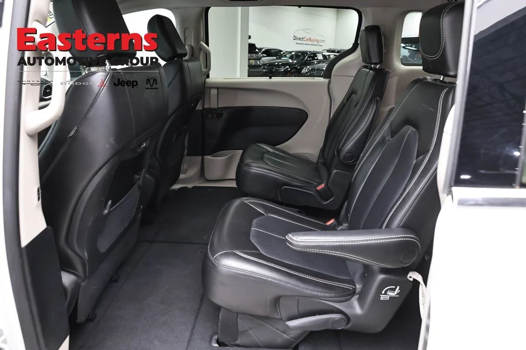 Certified Used 2023 White Chrysler Touring L image 21