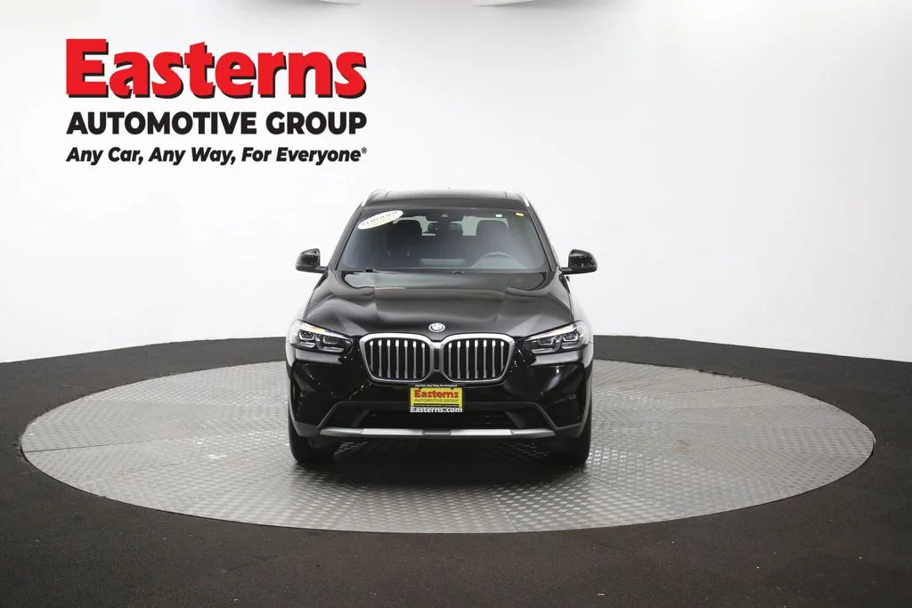 Used 2024 Black BMW xDrive30i image 57