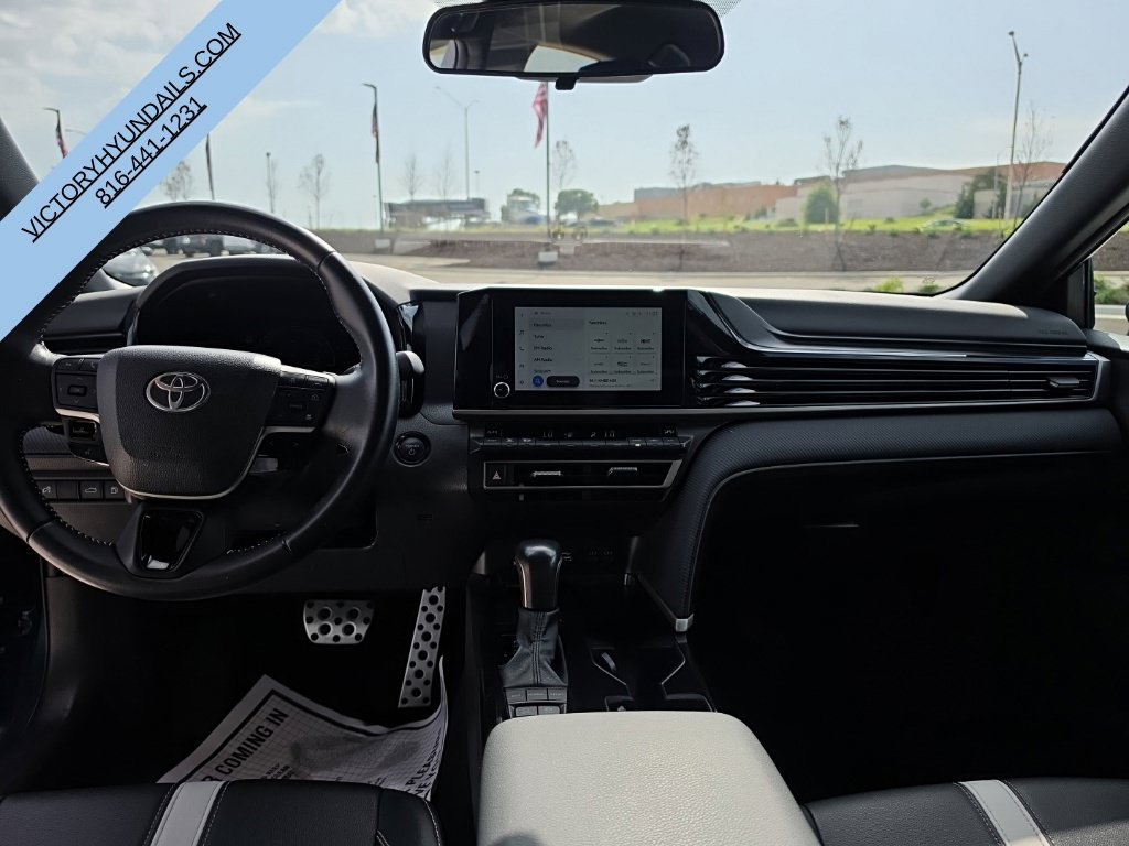 Used 2025  Toyota SE image 26