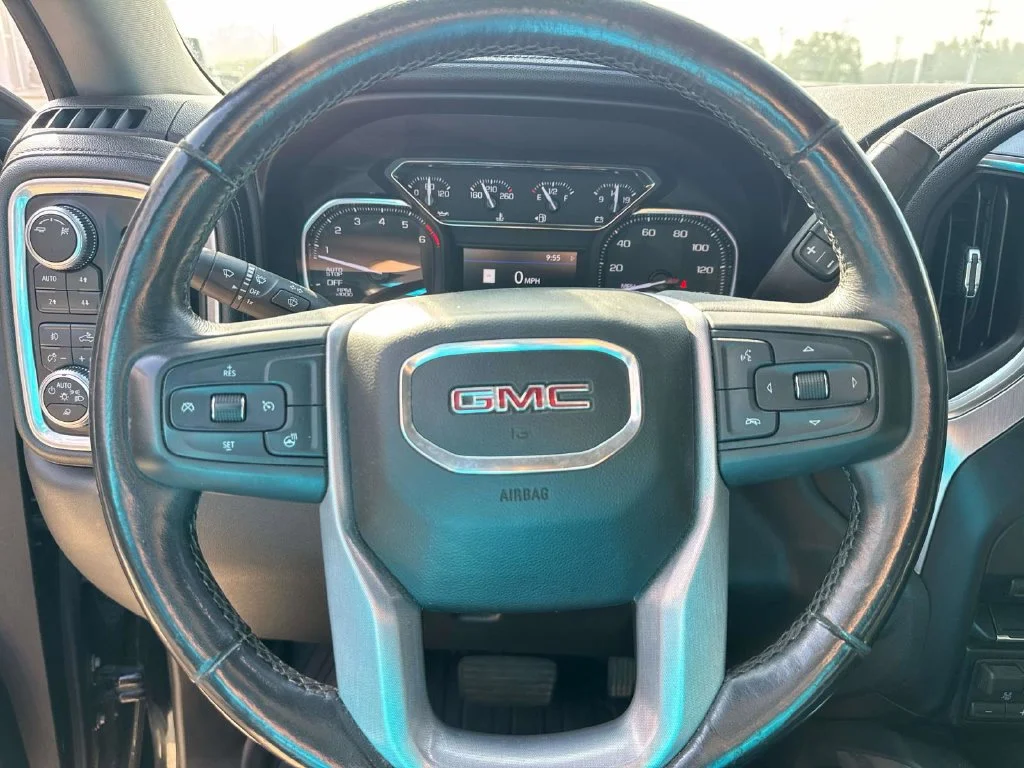 Used 2019 Black GMC SLT image 46