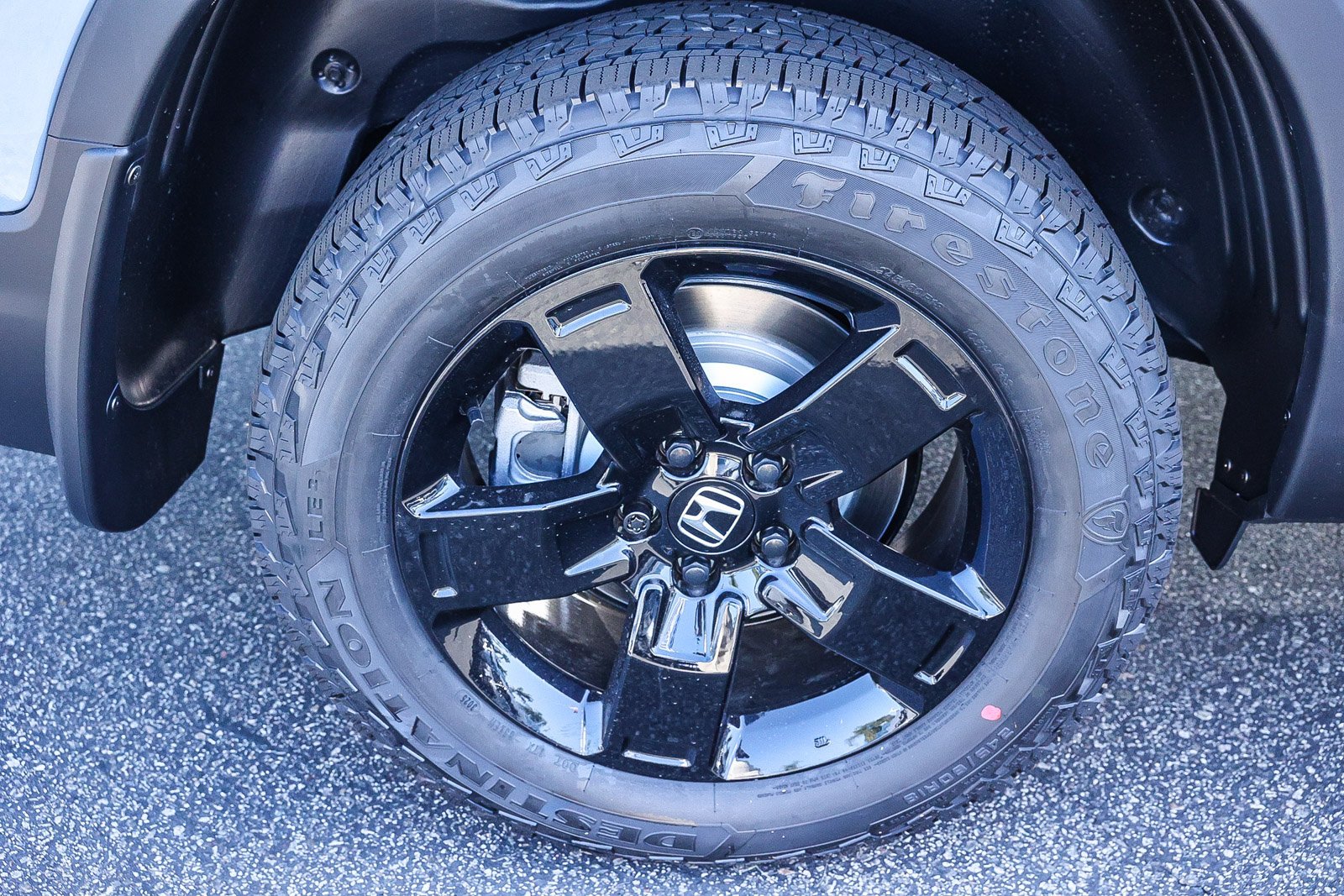 New 2026 Sonic Gray Pearl Honda Black Edition AWD image 9