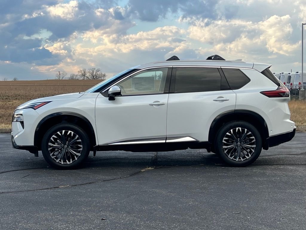 2026 Nissan Rogue Platinum - Photo 7