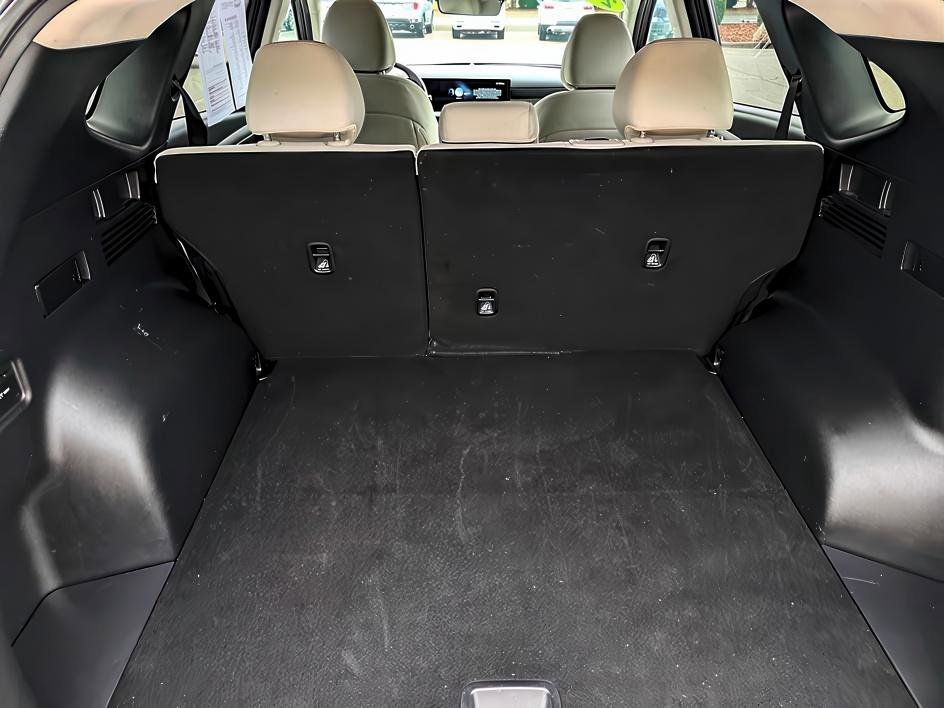 Used 2025 Hampton Gray Hyundai SEL image 46