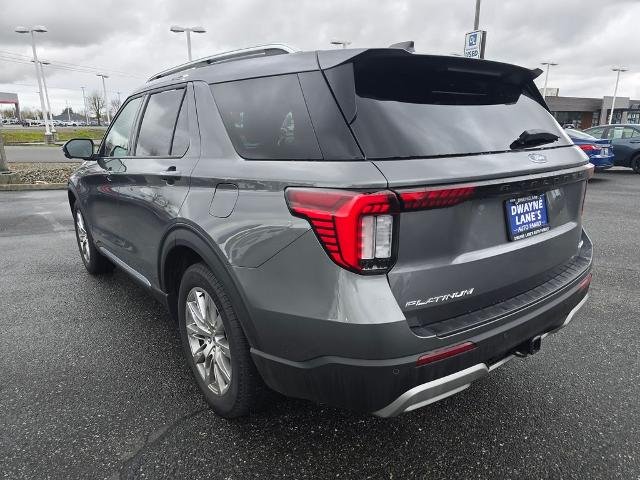 Used 2025 Gray Metallic Ford Platinum image 38