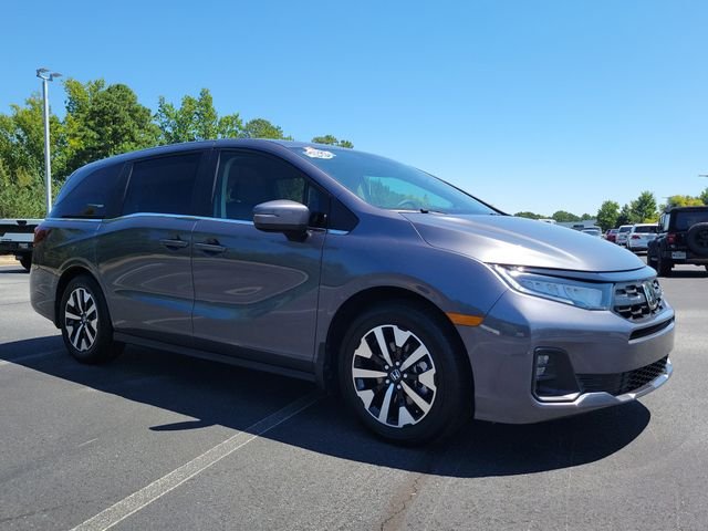Certified Used 2026 Modern Steel Metallic Honda EX-L image 3