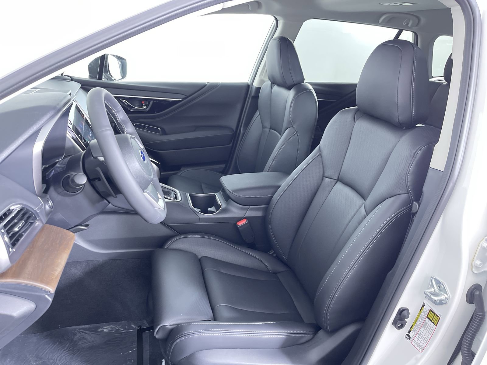 2025 Subaru Outback Touring - Photo 14