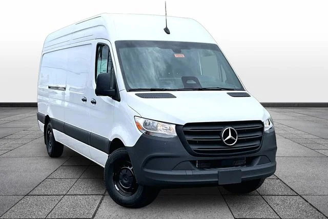 2026 Mercedes-Benz Sprinter 2500 170 WB HO High Roof's photo