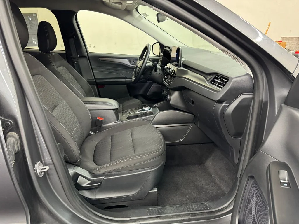 Used 2024 Gray Ford Active image 27